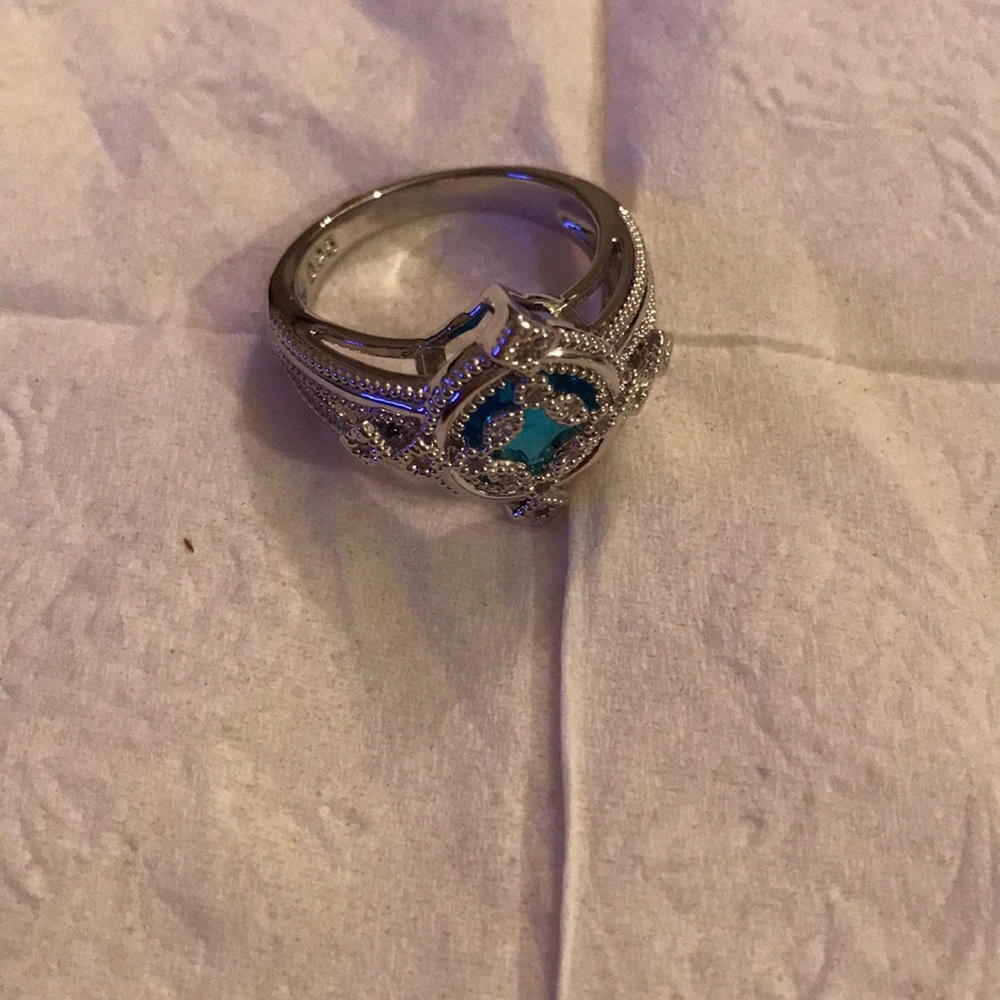 925 London blue topaz ring